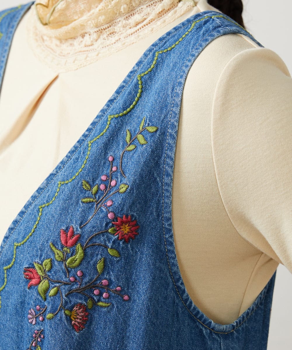 GJECD01330 Jocomomola(ホコモモラ) El galgo フラワー刺繍デニムノースリーブジャンパースカート ブルー