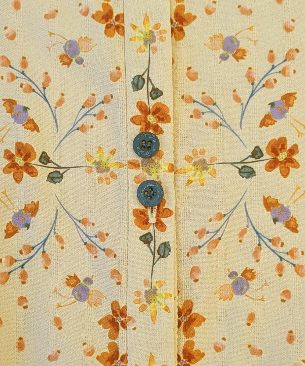 GJEDE38300 Jocomomola(ホコモモラ) Palomas y flores プリントシャツワンピース イエロー