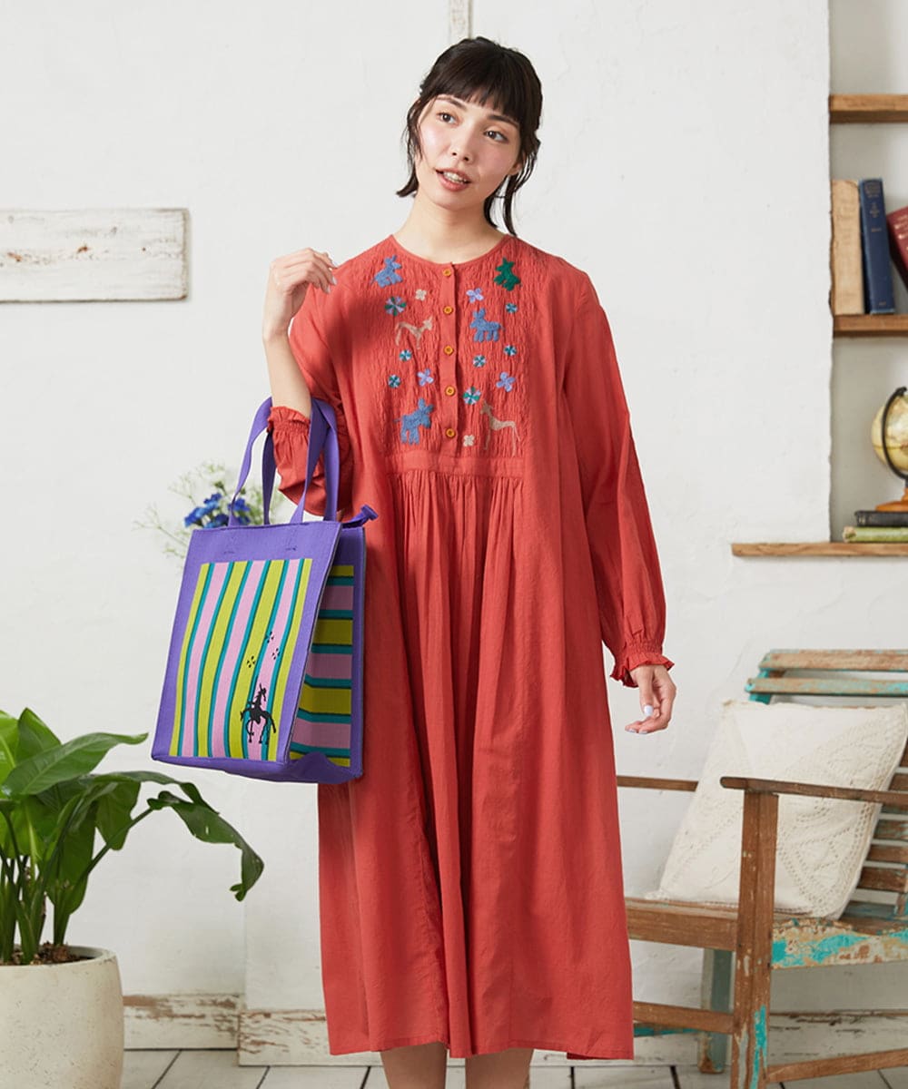 GJEFD01280 Jocomomola(ホコモモラ) Baile animal アニマル刺繡ワンピース レッド