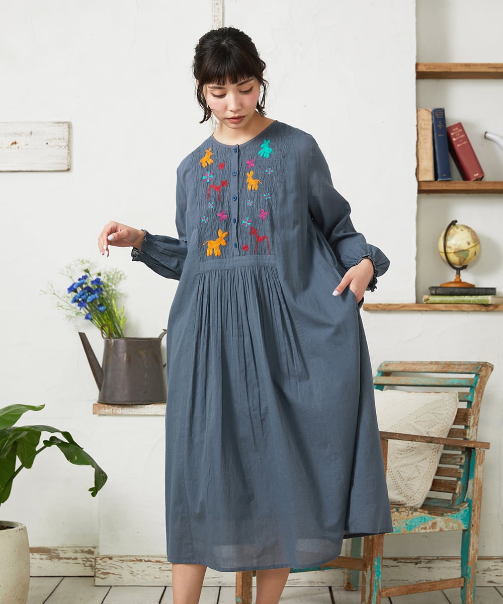 GJEFD01280 Jocomomola(ホコモモラ) Baile animal アニマル刺繡ワンピース グレー