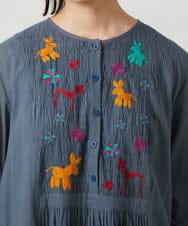 GJEFD01280 Jocomomola(ホコモモラ) Baile animal アニマル刺繡ワンピース グレー