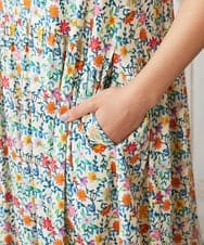 GJEFD30300 Jocomomola(ホコモモラ) Sancho Panza フラワープリントノースリーブワンピース アイボリー