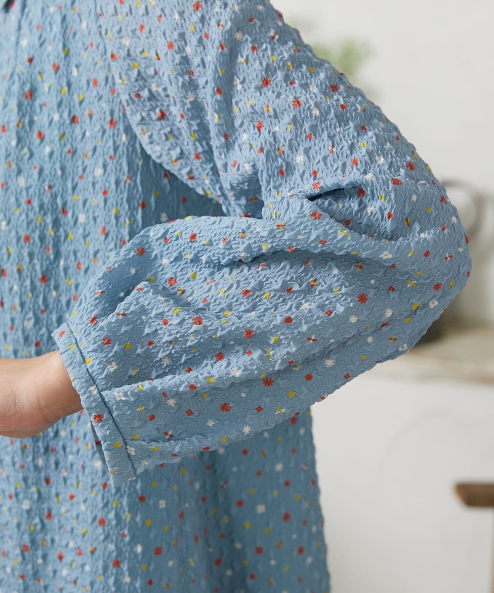 GJEFD34300 Jocomomola(ホコモモラ) エンボスドットシャツワンピース ライトブルー