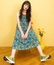 GJEGA01280 Jocomomola(ホコモモラ) Amarillo lima プリントノースリーブワンピース ブルー