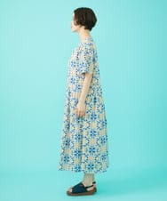 GJEGA70360 Jocomomola(ホコモモラ) 【日本製】Rosa flamenco フラワープリントタックワンピース ブルー
