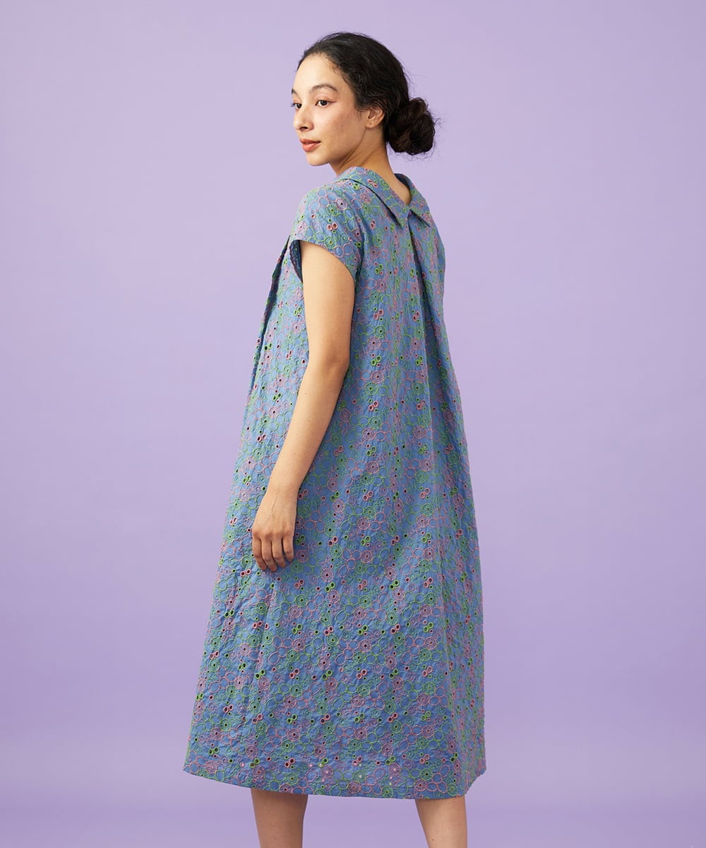 GJEGD34340 Jocomomola(ホコモモラ) 【2WAY】Semilla フラワー総刺繍ワンピース ブルー