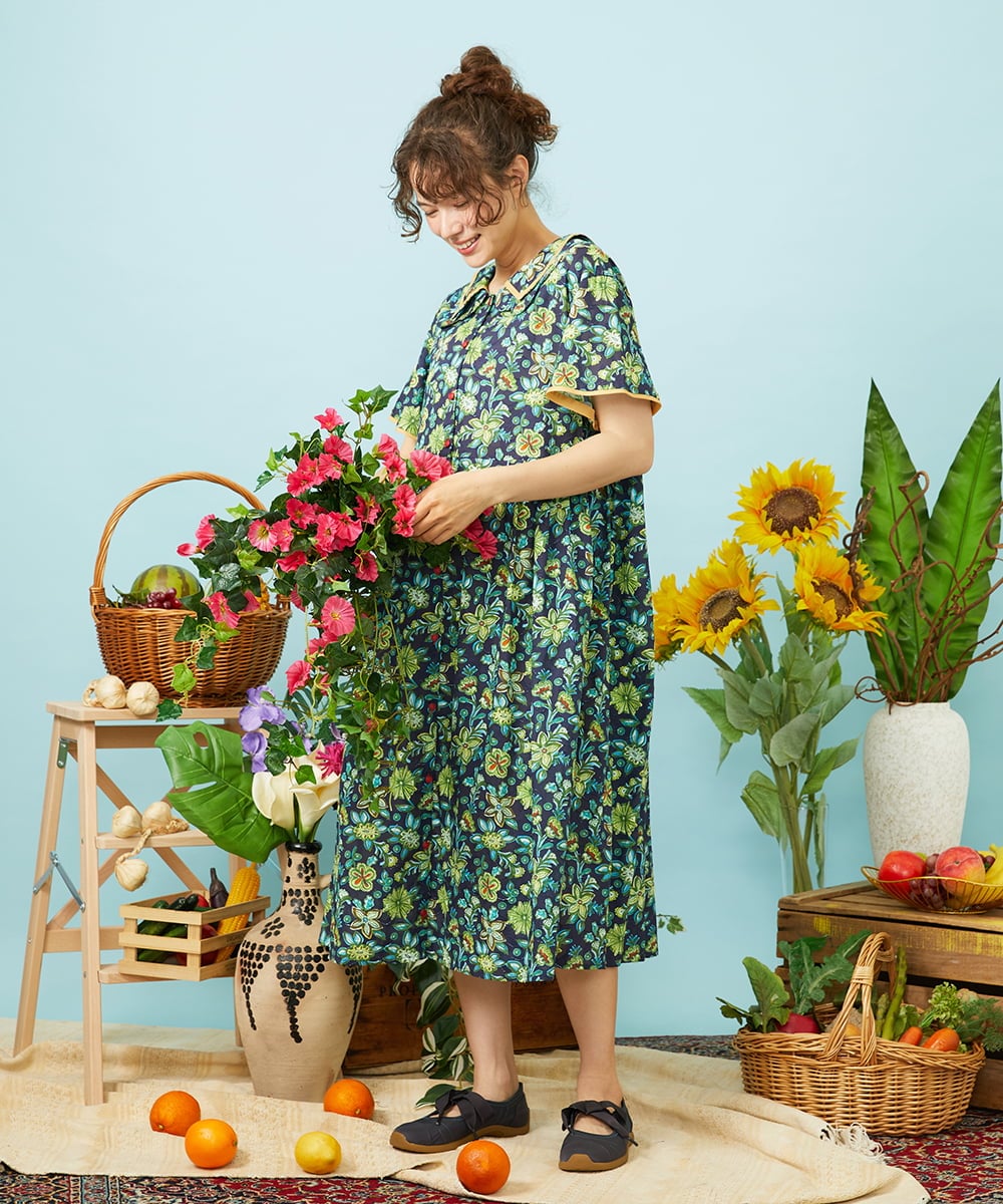 GJEHD01330 Jocomomola(ホコモモラ) Verano en La Mancha フラワープリントワンピース ネイビー