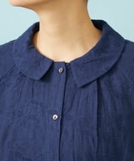 GJEHD32280 Jocomomola(ホコモモラ) Sendero de flores フラワー刺繍シャツワンピース ネイビー
