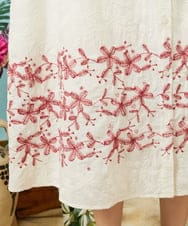 GJEHD32280 Jocomomola(ホコモモラ) Sendero de flores フラワー刺繍シャツワンピース アイボリー
