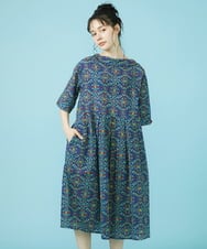 GJEHV33300 Jocomomola(ホコモモラ) Charco リップルフラワープリントワンピース ブルー