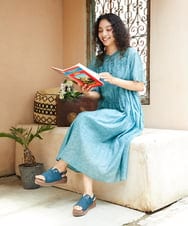 GJEJA30280 Jocomomola(ホコモモラ) Azahar コード刺繍入りコットンシルクワンピース イエロー