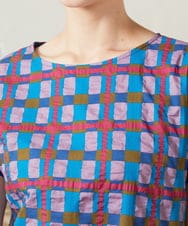 GJEJA31300 Jocomomola(ホコモモラ) Laberinto リップルチェックワンピース ブルー