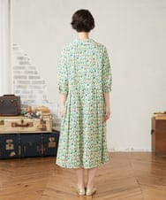 GJEJA32280 Jocomomola(ホコモモラ) Calle del Almendro  プリントシャツワンピース アイボリー