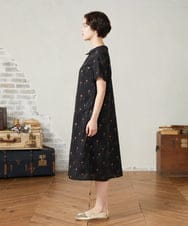 GJEJA50350 Jocomomola(ホコモモラ) Escaleras de flores フラワー総刺繍ワンピース ブラック