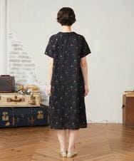 GJEJA50350 Jocomomola(ホコモモラ) Escaleras de flores フラワー総刺繍ワンピース ブラック