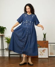 GJEJB36260 Jocomomola(ホコモモラ) Jardines コード刺繍デニムシャツワンピース ブルー