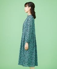 GJEJT38250 Jocomomola(ホコモモラ) Flor フロッキープリントワンピース ブルー