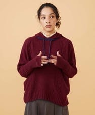 GJFAD33220 Jocomomola(ホコモモラ) Vantana ケーブル編みフード付きニット レッド