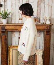 GJFAE02220 Jocomomola(ホコモモラ) Calle de Bordadores フラワーモチーフニットプルオーバー アイボリー