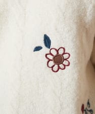 GJFAE02220 Jocomomola(ホコモモラ) Calle de Bordadores フラワーモチーフニットプルオーバー アイボリー