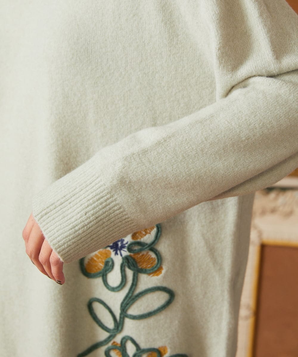 GJFAE35200 Jocomomola(ホコモモラ) Peludo ハイネックニットプルオーバー グリーン