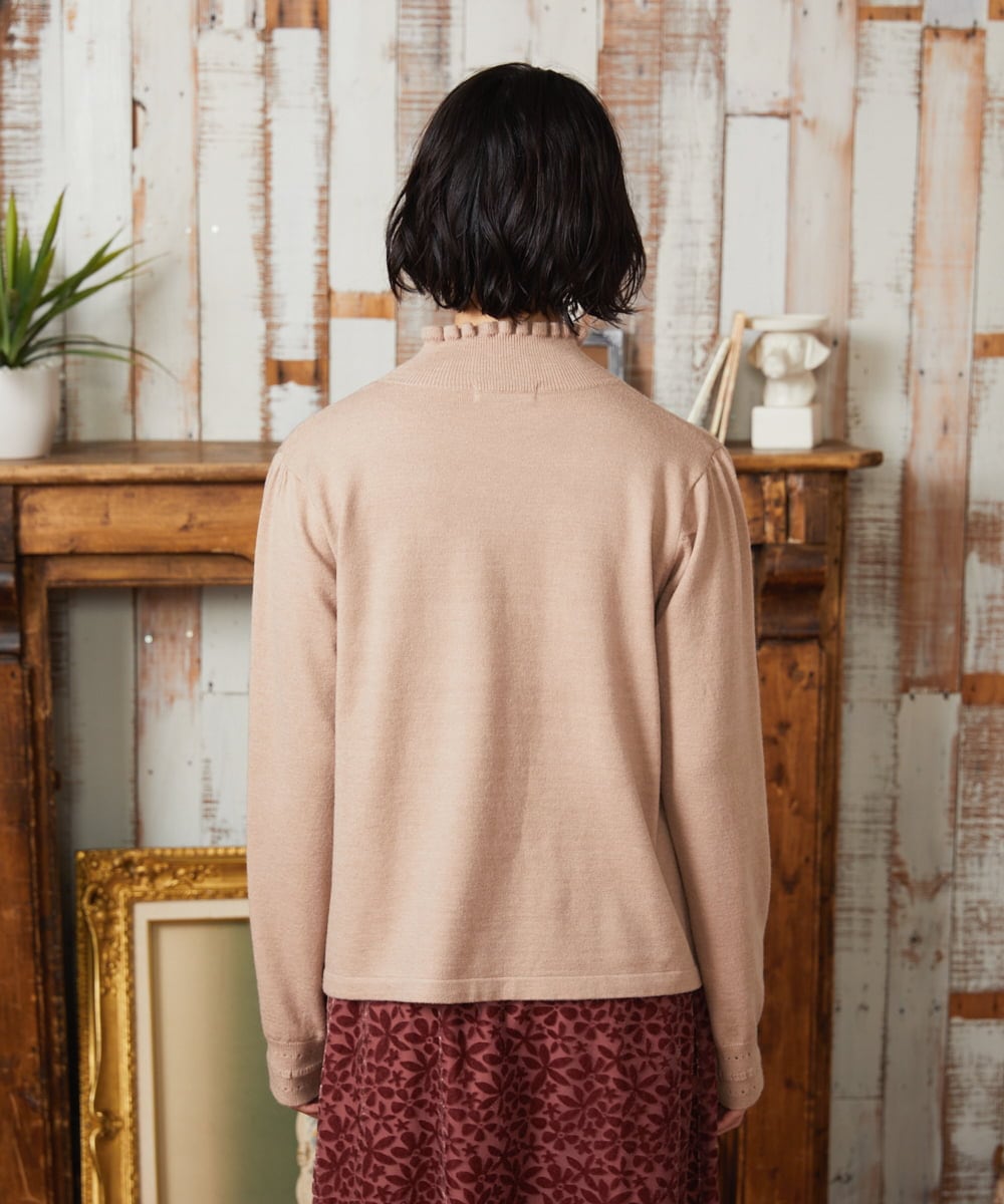 GJFAE51220 Jocomomola(ホコモモラ) Tesoro フラワーモチーフニットプルオーバー ベージュ