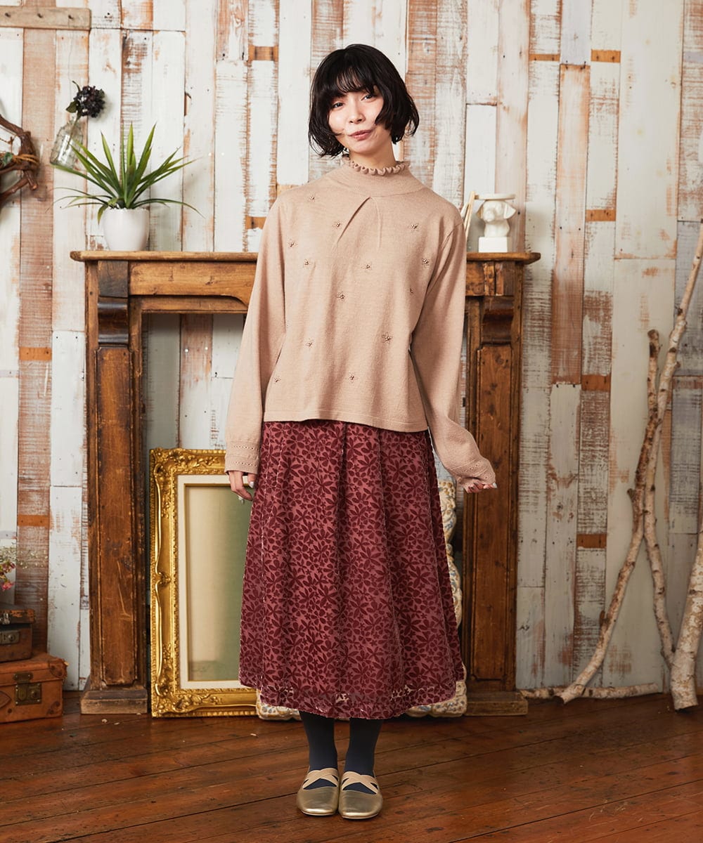 GJFAE51220 Jocomomola(ホコモモラ) Tesoro フラワーモチーフニットプルオーバー ベージュ