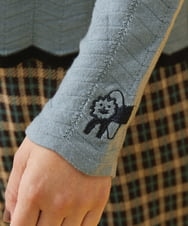 GJFAT37130 Jocomomola(ホコモモラ) Core ポイント刺繍ニットプルオーバー ブルー
