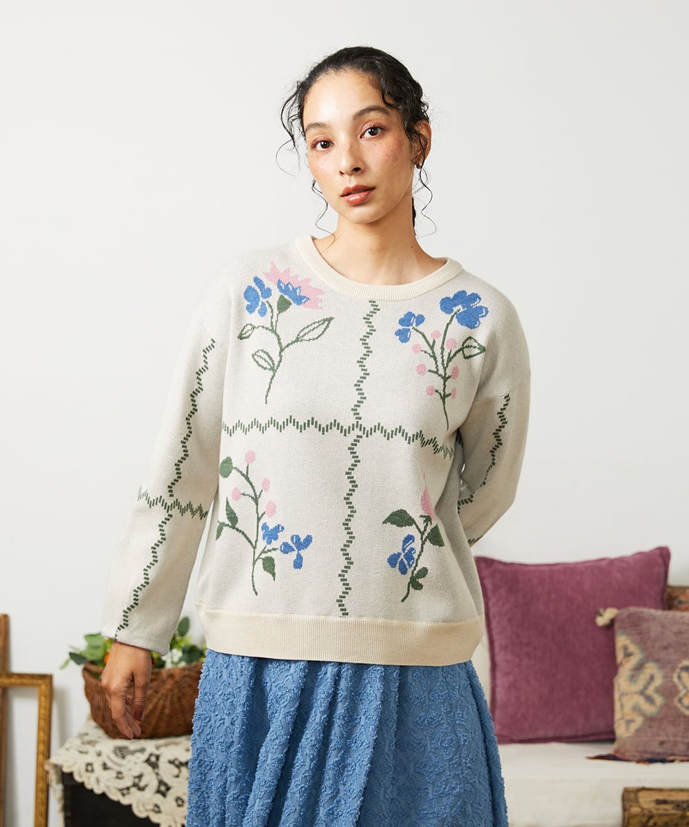 GJFCD01220 Jocomomola(ホコモモラ) El galgo フラワーモチーフニットプルオーバー アイボリー