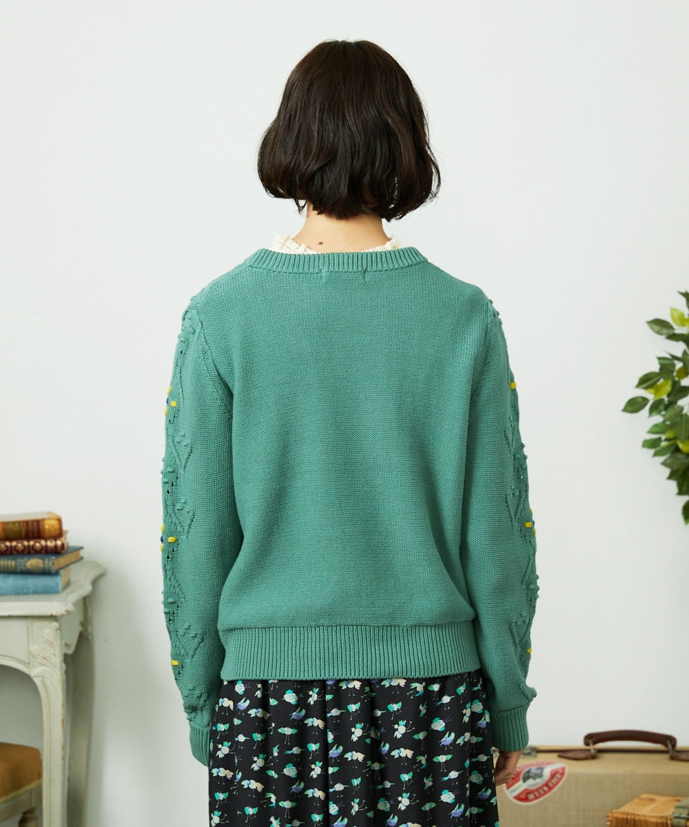 GJFDD30200 Jocomomola(ホコモモラ) フラワー刺繍ケーブルニットプルオーバー グリーン