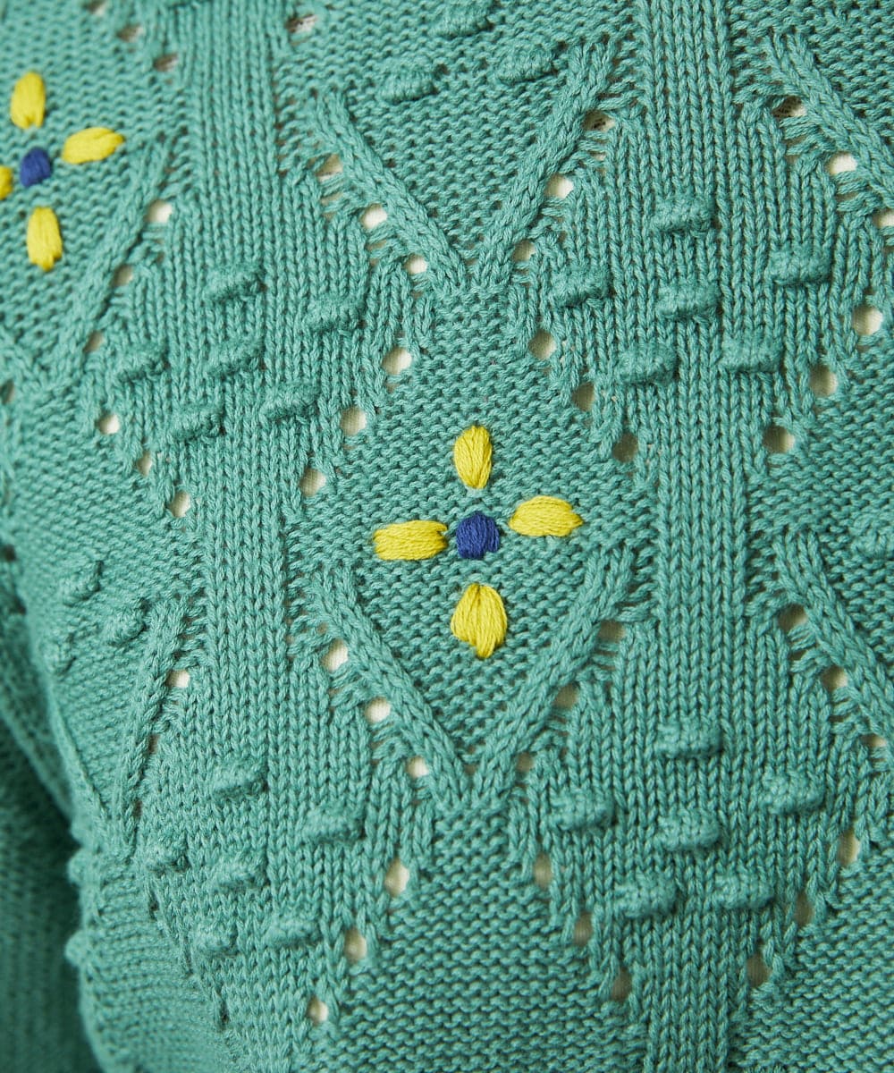 GJFDD30200 Jocomomola(ホコモモラ) フラワー刺繍ケーブルニットプルオーバー グリーン