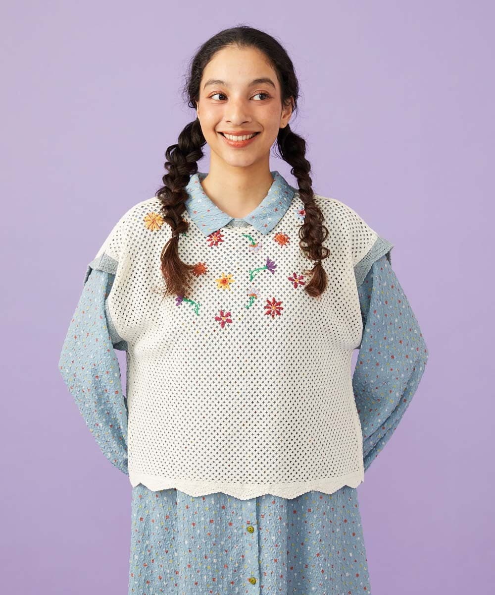 GJFFD31200 Jocomomola(ホコモモラ) 【2WAY】Volar フラワーモチーフ半袖ニットベスト アイボリー