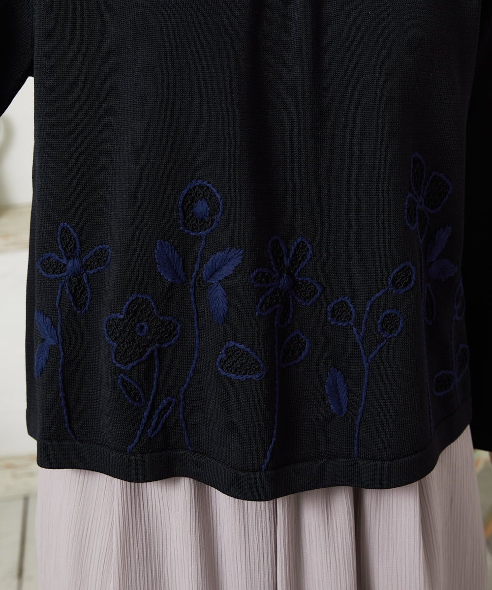 GJFFD50220 Jocomomola(ホコモモラ) El Rucio フラワー刺繍ニットプルオーバー ブラック