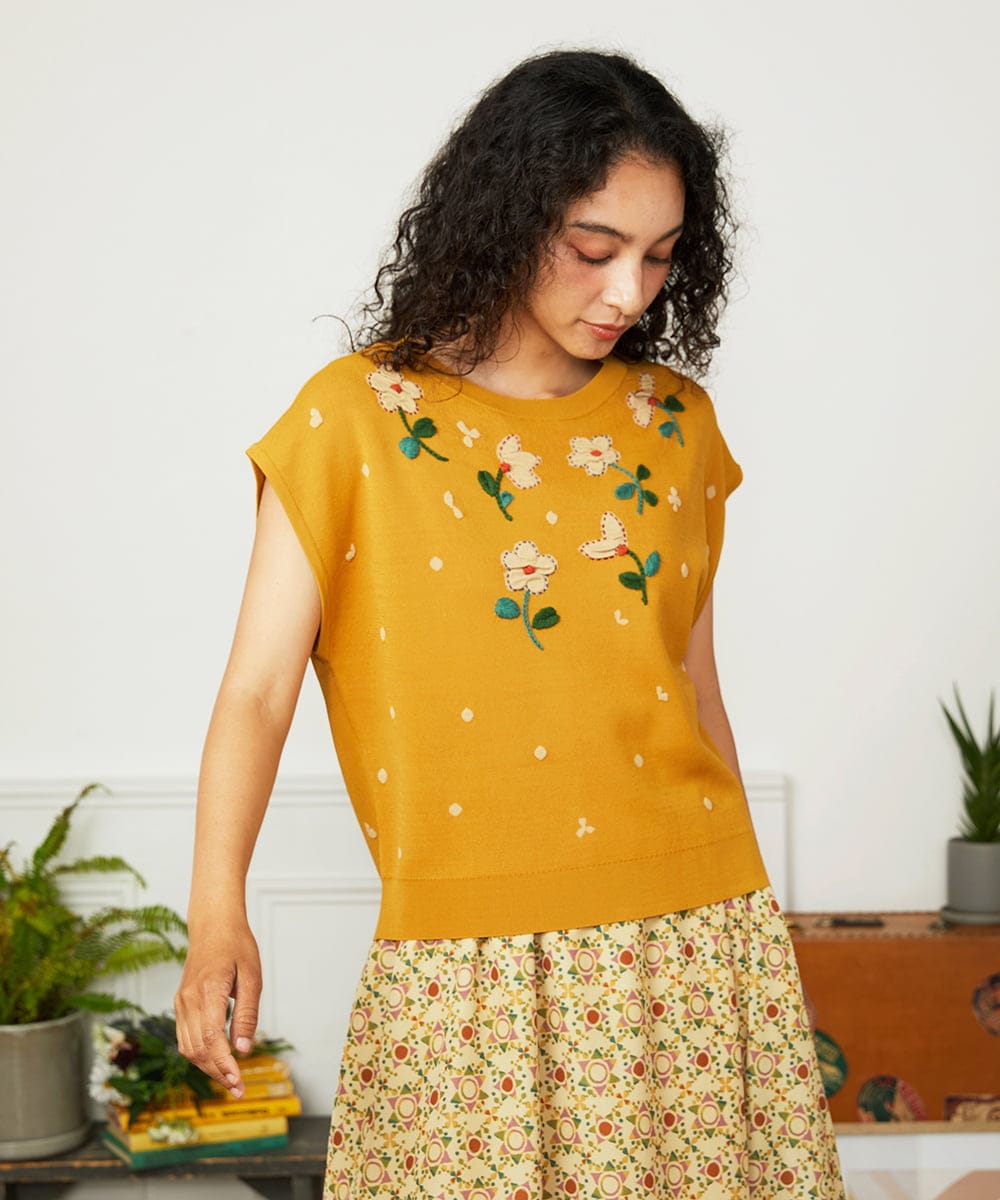 GJFJB02240 Jocomomola(ホコモモラ) Flor Alta フラワー刺繍ニットプルオーバー ネイビー