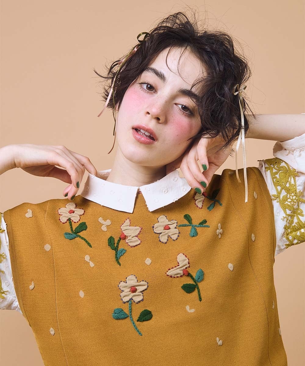 GJFJB02240 Jocomomola(ホコモモラ) Flor Alta フラワー刺繍ニットプルオーバー ネイビー