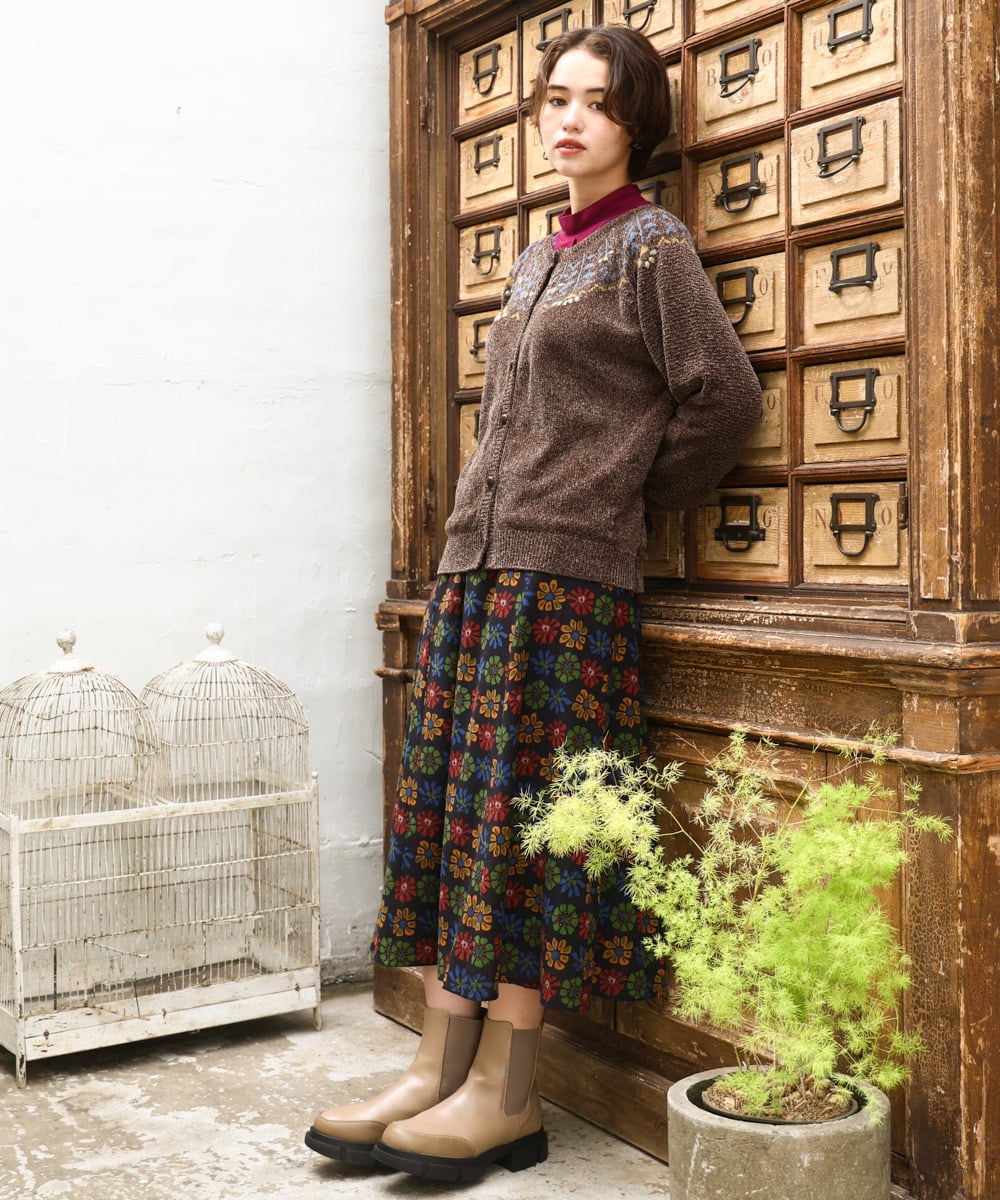 GJHAD01240 Jocomomola(ホコモモラ) Calle Imperial フラワープリントスカート ベージュ