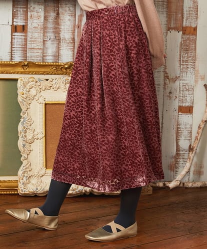 GJHAE51240 Jocomomola Tardin calido オパールフラワーモチーフスカート