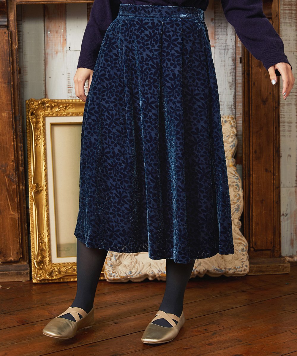 GJHAE51240 Jocomomola(ホコモモラ) Tardin calido オパールフラワーモチーフスカート ピンク