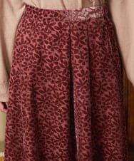 GJHAE51240 Jocomomola(ホコモモラ) Tardin calido オパールフラワーモチーフスカート ピンク