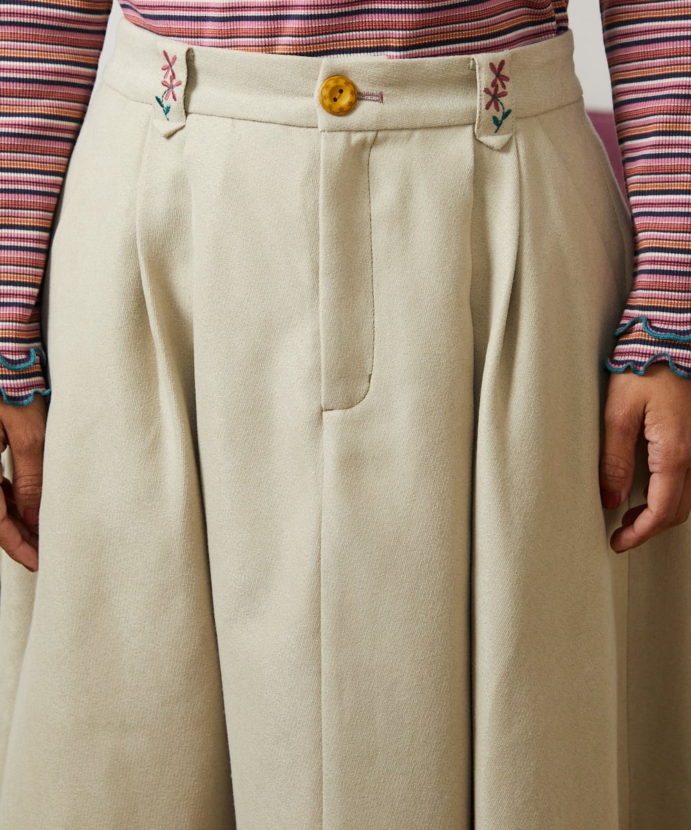 GJHCD32200 Jocomomola(ホコモモラ) Pradera ピーチ起毛タックスカート ベージュ