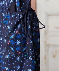 GJHDE38200 Jocomomola(ホコモモラ) Palomas y flores プリントスカート ネイビー