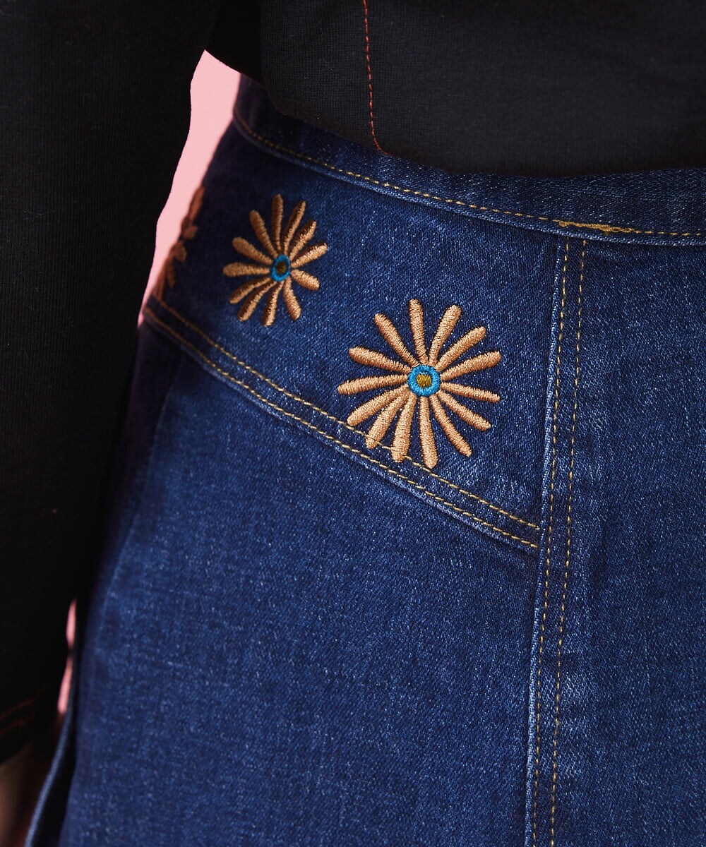 GJHDT40200 Jocomomola(ホコモモラ) フラワー刺繍 デニムスカート ネイビー