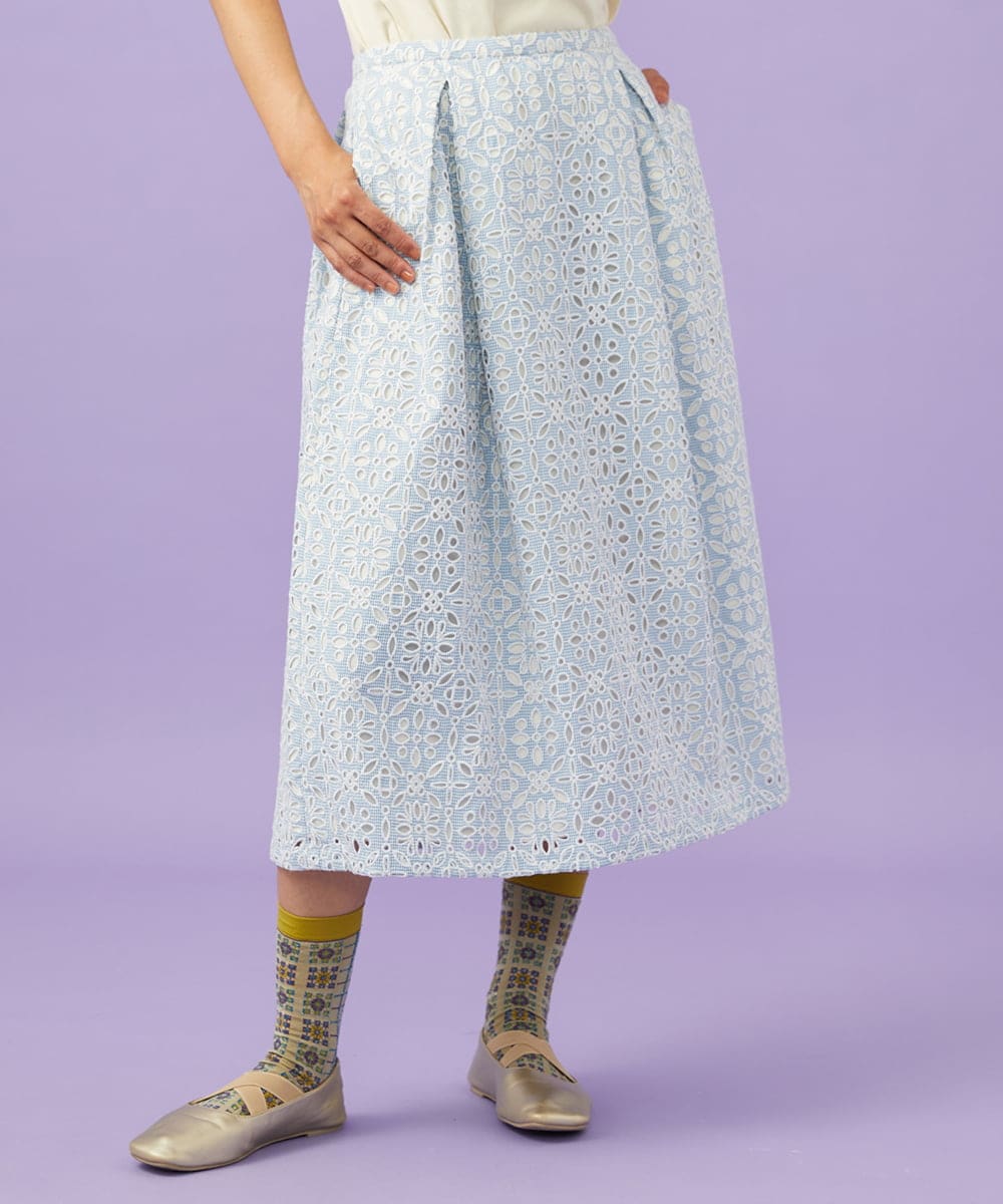 GJHGD50240 Jocomomola(ホコモモラ) Dordado de verano フラワーカットワーク刺繍 ギンガムチェックスカート [オケージョン対応] ライトブルー