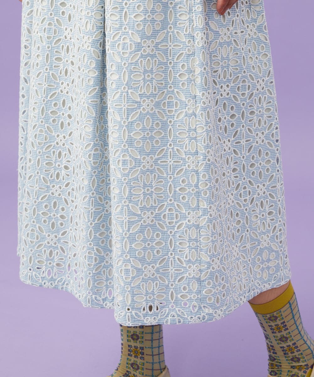 GJHGD50240 Jocomomola(ホコモモラ) Dordado de verano フラワーカットワーク刺繍 ギンガムチェックスカート [オケージョン対応] ライトブルー