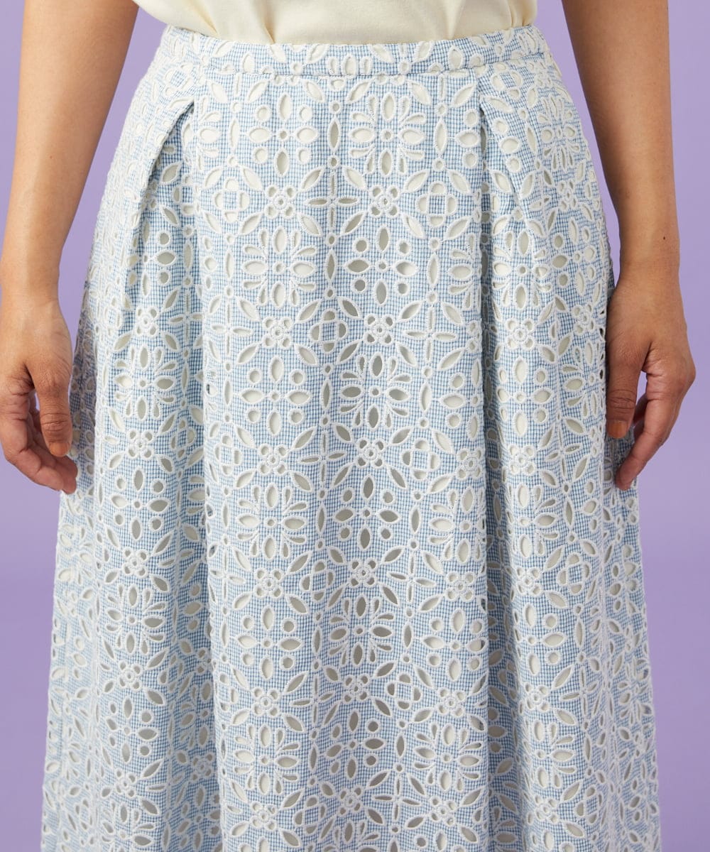 GJHGD50240 Jocomomola(ホコモモラ) Dordado de verano フラワーカットワーク刺繍 ギンガムチェックスカート [オケージョン対応] ライトブルー