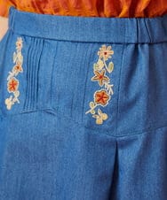 GJHGE42200 Jocomomola(ホコモモラ) Flor デニム 刺繍入りフレアスカート ブルー