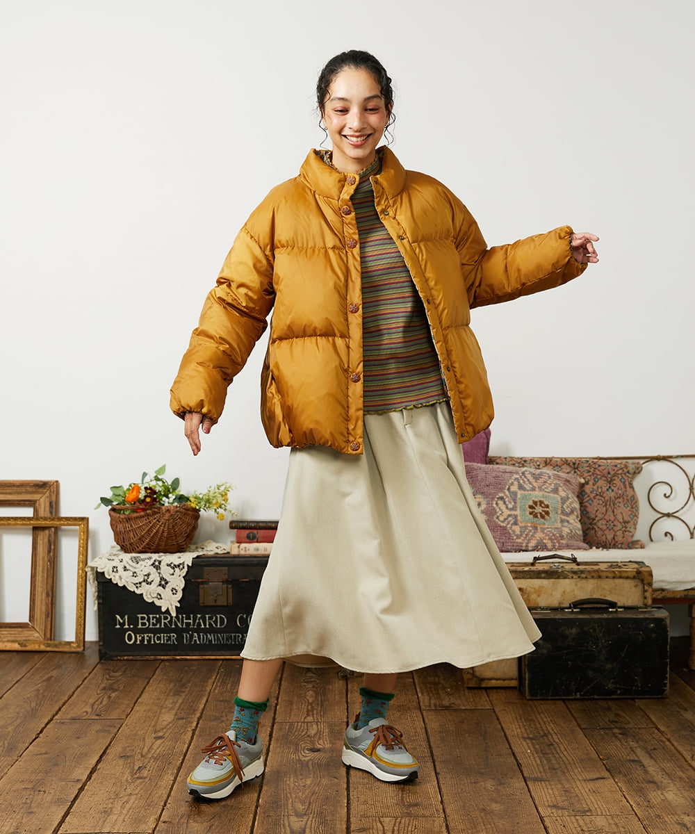 GJJAE38420 Jocomomola(ホコモモラ) 【リバーシブル】Flor Alta ショートダウンジャケット マスタード