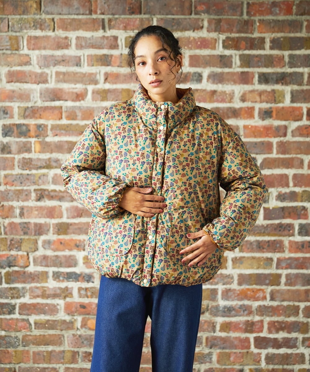 GJJAE38420 Jocomomola(ホコモモラ) 【リバーシブル】Flor Alta ショートダウンジャケット マスタード