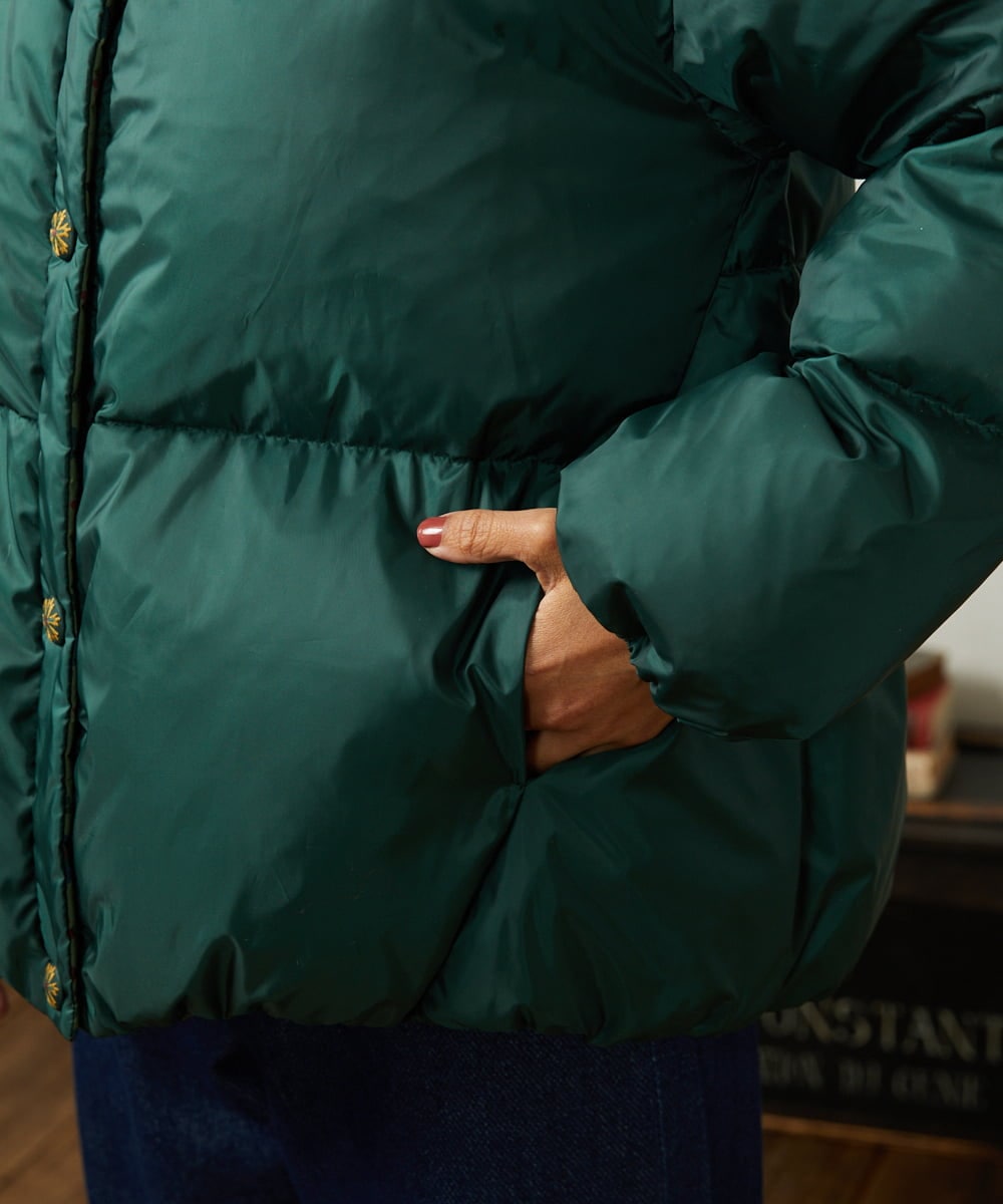 GJJAE38420 Jocomomola(ホコモモラ) 【リバーシブル】Flor Alta ショートダウンジャケット グリーン