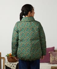 GJJAE38420 Jocomomola(ホコモモラ) 【リバーシブル】Flor Alta ショートダウンジャケット グリーン
